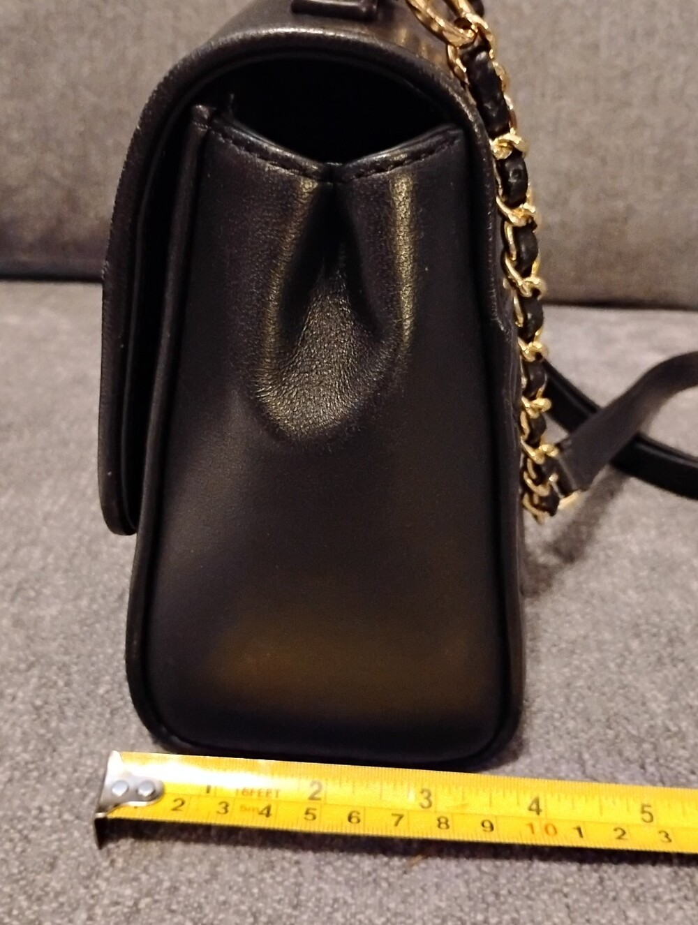Tory Burch Black Quilted Leather Chain-Shoulder Crossbody - Picture 16 of 16